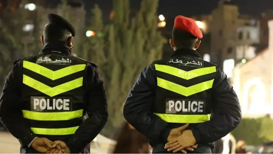 صاحب أسبقيات ينتحل صفة رجل أمن للاحتيال على وافدين