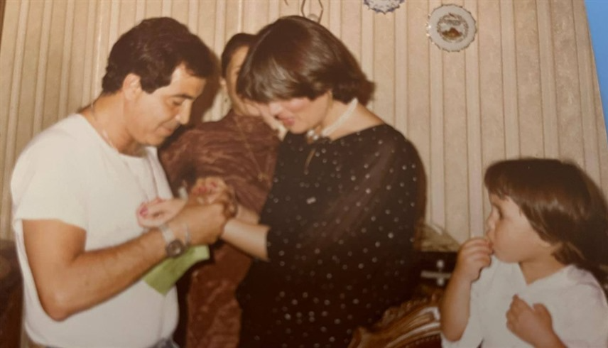 شمس البارودي تنشر صور عقد قرانها