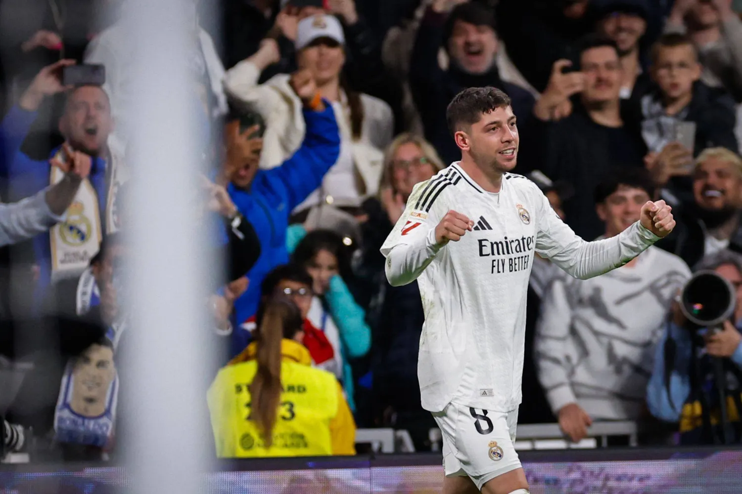 “لا ليغا”: ريال مدريد يواصل مطاردة برشلونة بهدف قاتل لفالفيردي