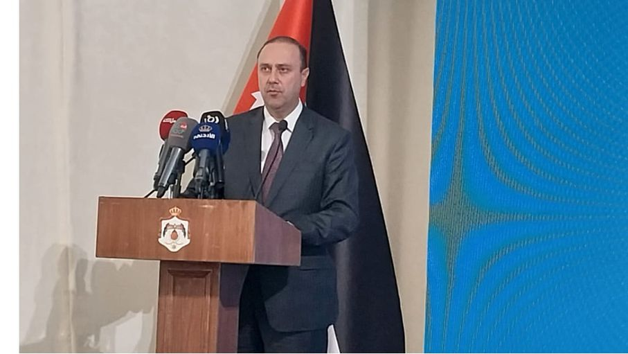 المومني يستعرض تفاصيل اجتماع الحكومة في عجلون