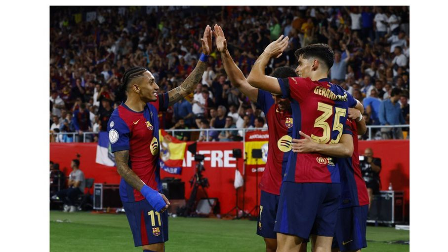 برشلونة يتوج بكأس الملك بعد فوزه على ريال مدريد