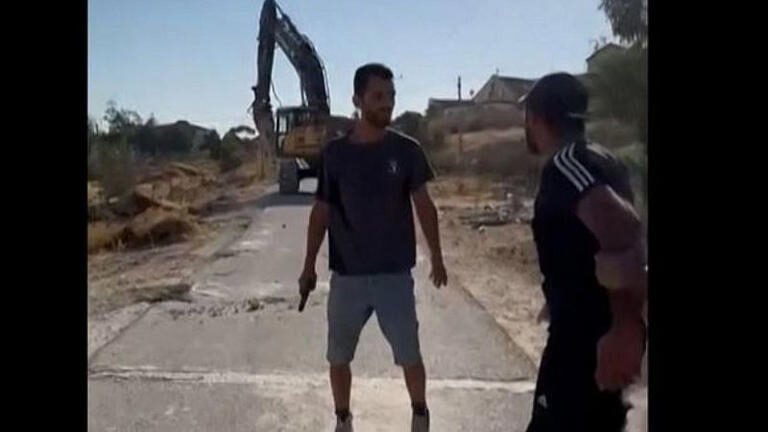لقطة شاشة للفيديو الذي تمت مشاركته على وسائل التواصل الاجتماعي تظهر مطلق النار ينون ليفي