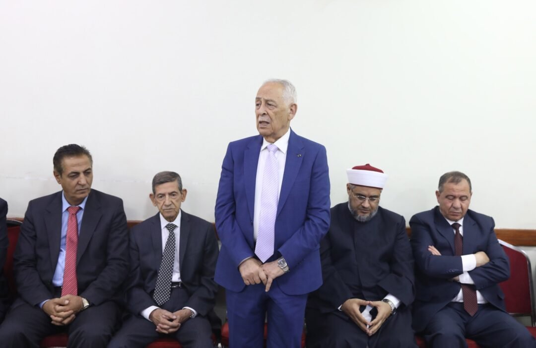 896441956bf8aacea726d9368ca51446